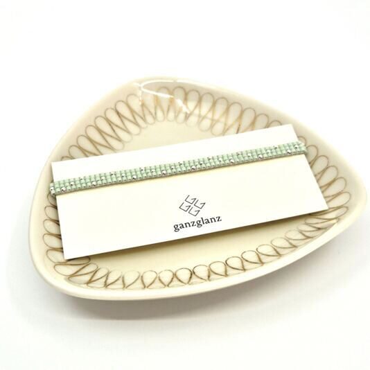Armband little Betty light mint